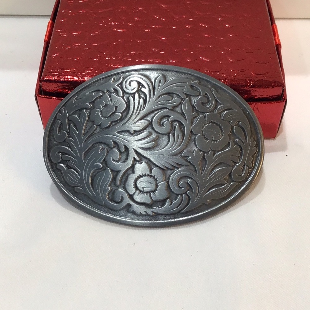 Vintage Great American Belt Co floral engraved belt buckle